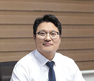 변호사 김장수 사진